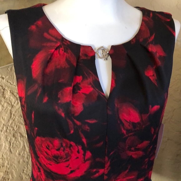 En Focus Studio dress - Picture 2 of 7